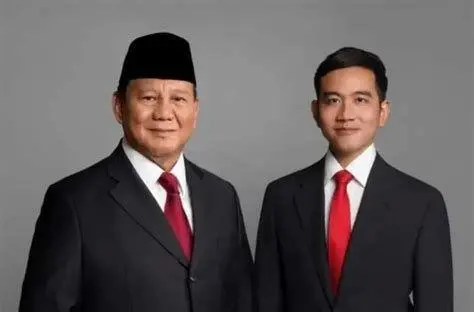 Pendaftaran Prabowo Gibran ke KPU Prabowo Subianto dan Gibran Rakabuming Raka saat pendaftaran ke KPU