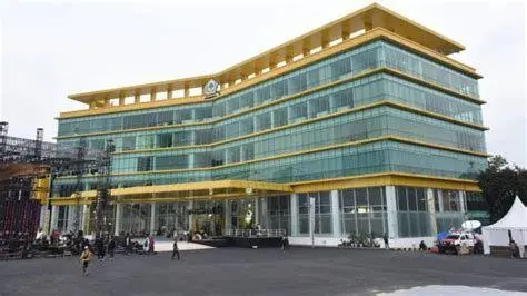 Kantor DPP Partai Golkar Gedung Partai Golkar sebagai simbol opsi politik Gibran