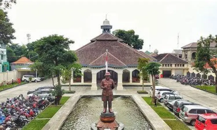 Gibran di Solo Gibran Rakabuming di Loji Gandrung Solo