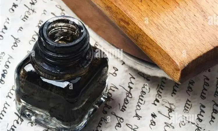 Alat tulis antik melambangkan proses kreatif Kahlil Gibran