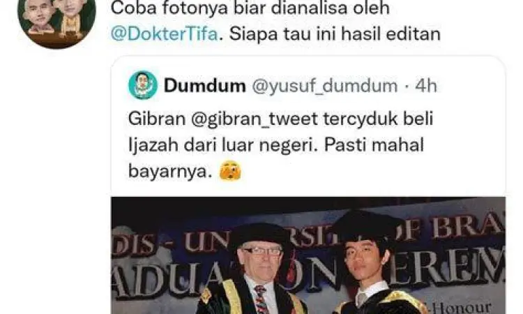 Wisuda Gibran Rakabuming Raka Gibran Rakabuming Raka saat prosesi kelulusan