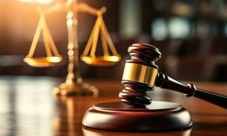 Palu hakim dan simbol hukum di Indonesia