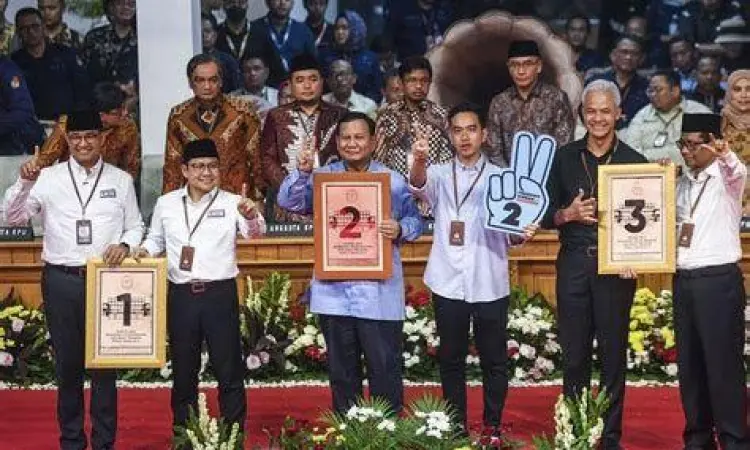 Kemenangan Prabowo Gibran Prabowo dan Gibran merayakan kemenangan Pilpres 2024