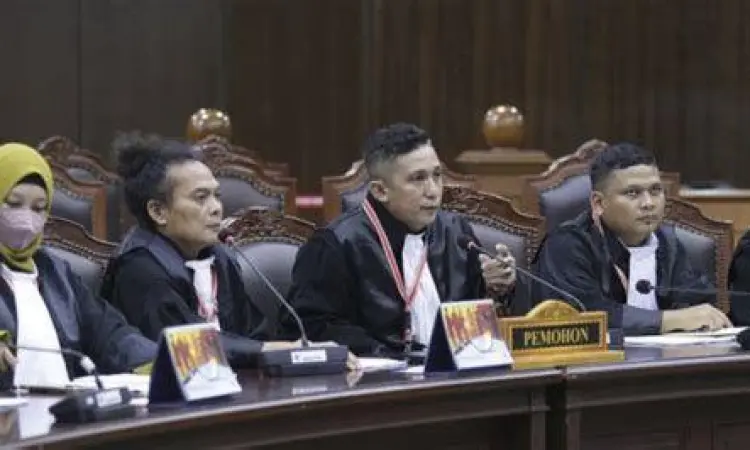 Simbol hukum di Indonesia