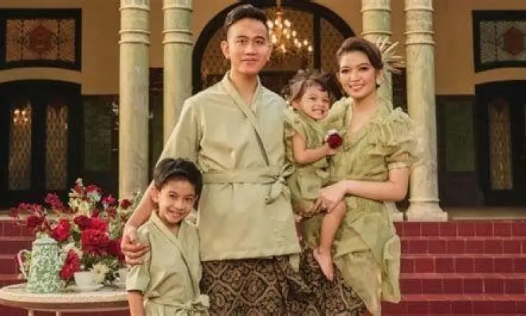 Selvi Ananda bersama Jan Ethes dan La Lembah Manah