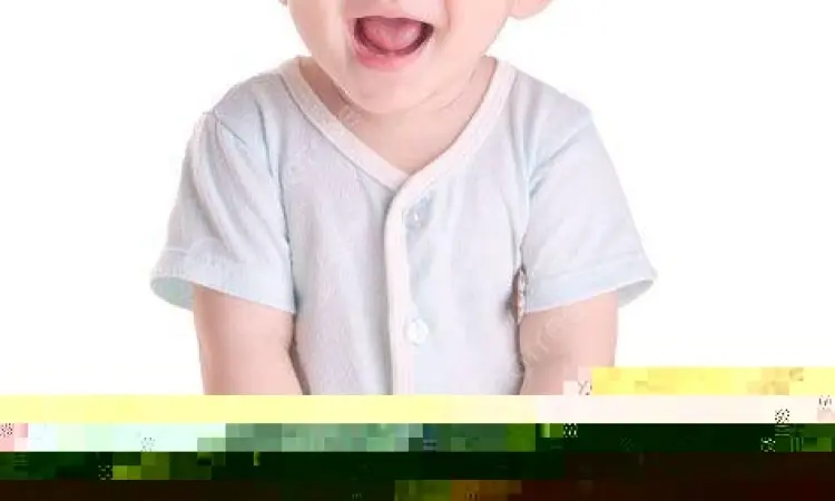 Bayi laki-laki yang ceria sebagai inspirasi pemberian nama