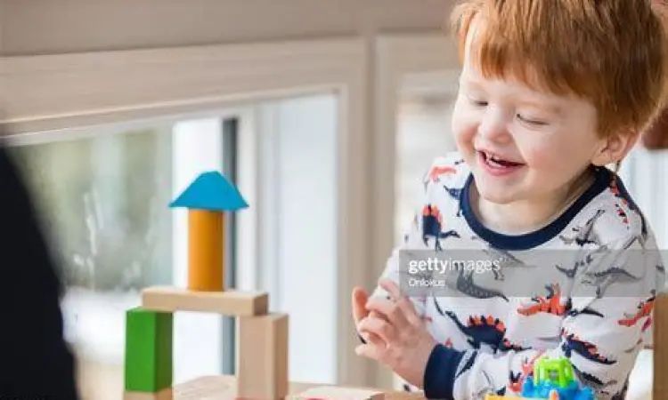 Harapan Kecerdasan Anak Anak laki-laki cerdas bermain edukasi