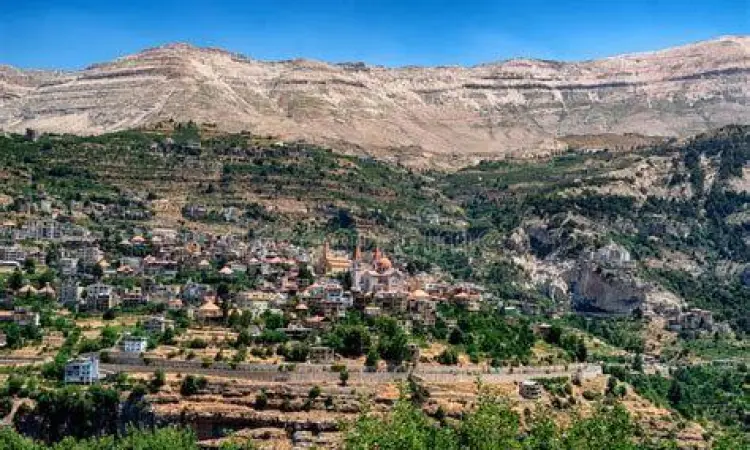 Pemandangan alam Lebanon tempat kelahiran Gibran