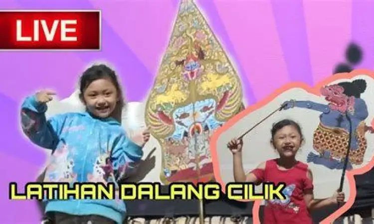 Gibran dalang cilik sedang latihan intensif