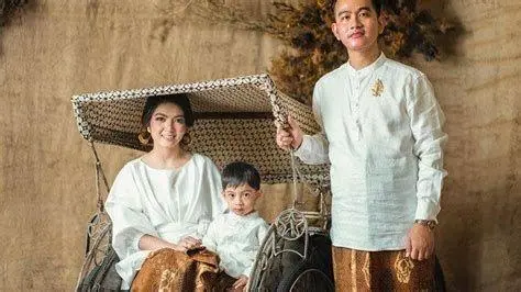 Keluarga Gibran Rakabuming Keluarga kecil Gibran Rakabuming Raka dan Selvi Ananda