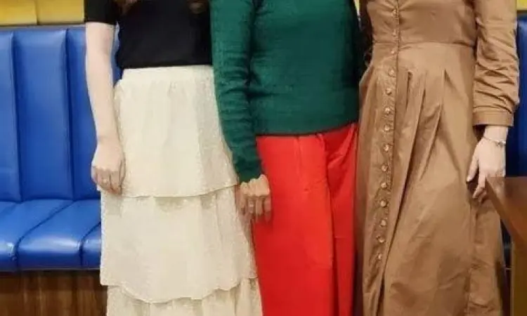 Gaya busana Selvi Ananda yang elegan dan bersahaja