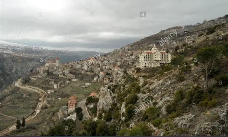 Tanah Kelahiran Gibran Pemandangan Bsharri Lebanon tempat kelahiran Gibran