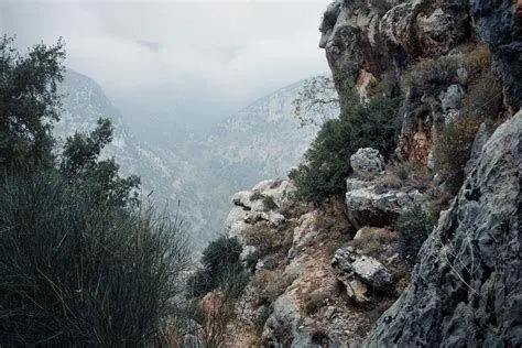 Tanah Kelahiran Gibran Pemandangan Bsharre Lebanon kota kelahiran Gibran